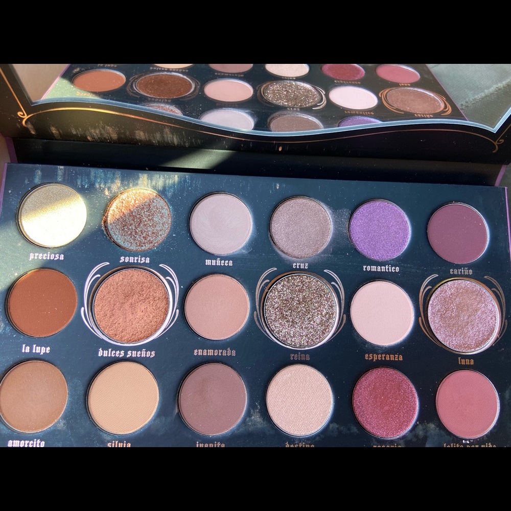 Vida- eyeshadow palette